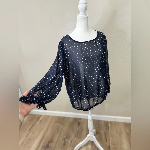 NWOT CHARMING CHARLIE Polka dot dressy blouse - Picture 3 of 11